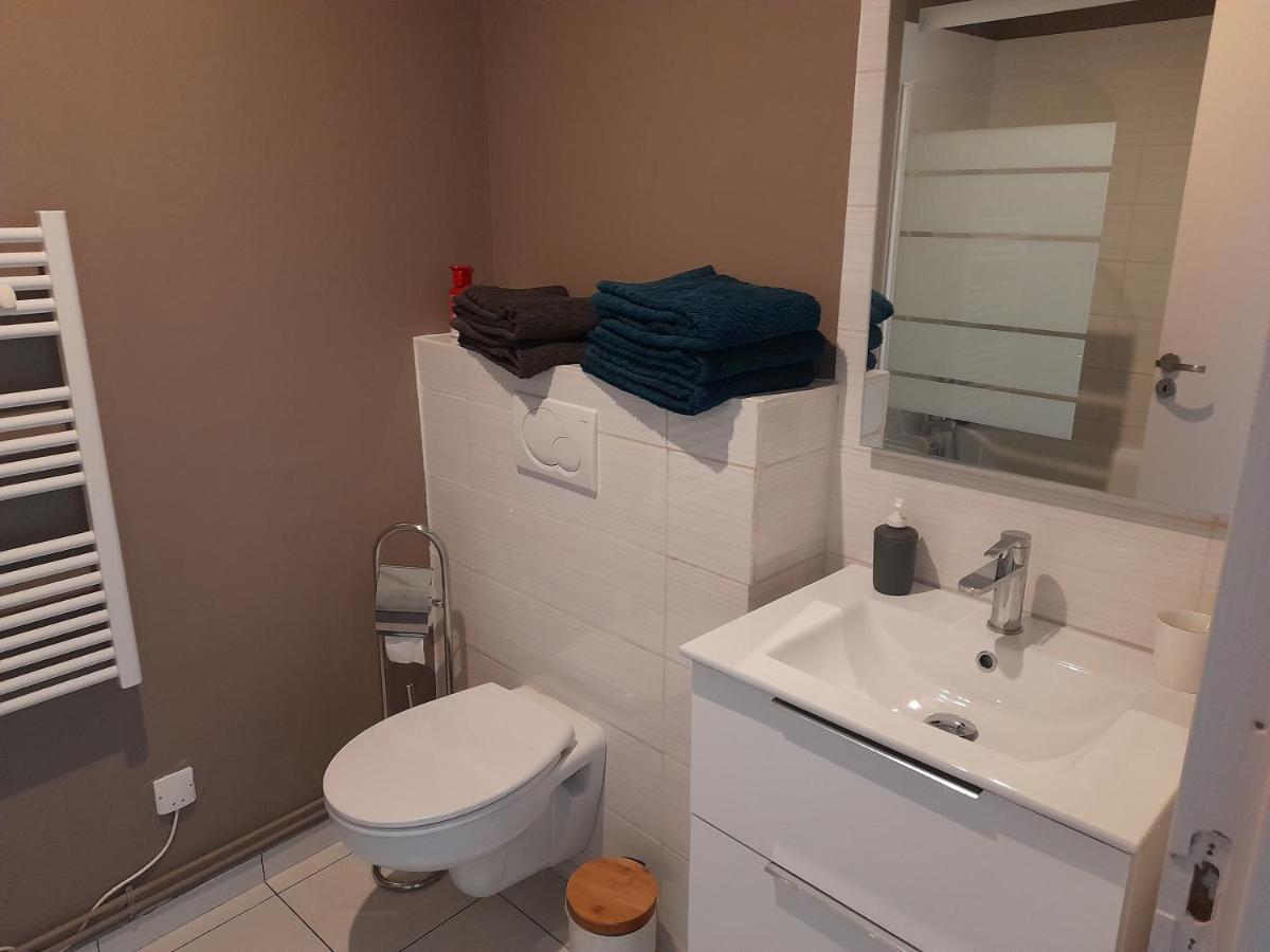 Appartement Moderne Et Spacieux Sedán Exterior foto